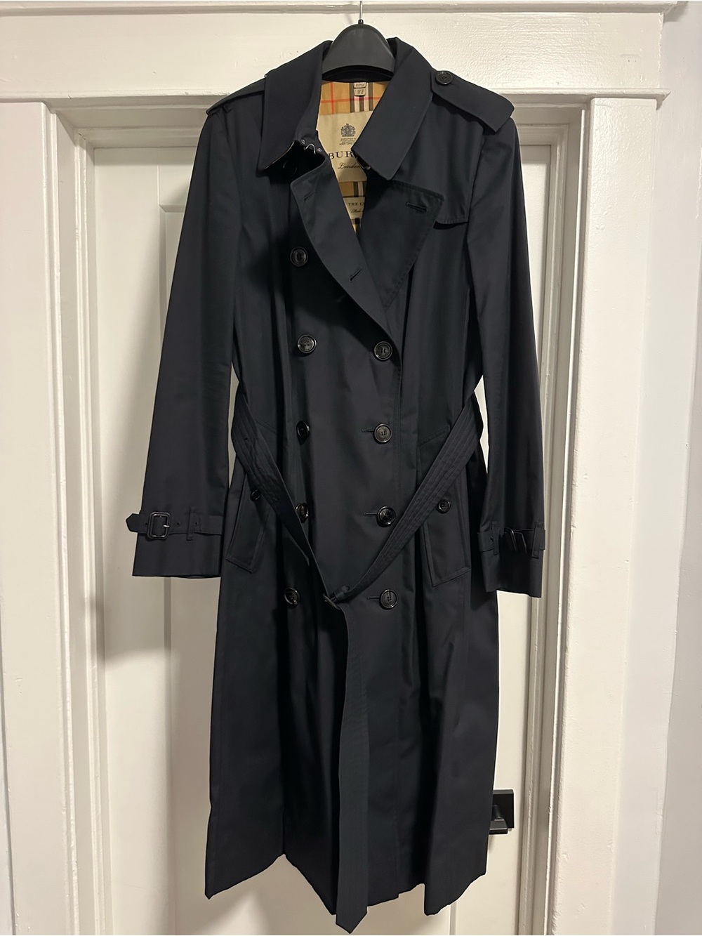 Burberry The Chelsea Mid-Length Navy Trench Coat with Signature Lining